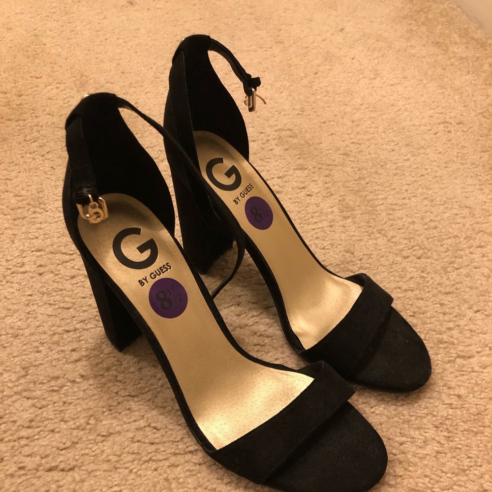 💞G by GUESS Strappy Heel Size 8.5 💞